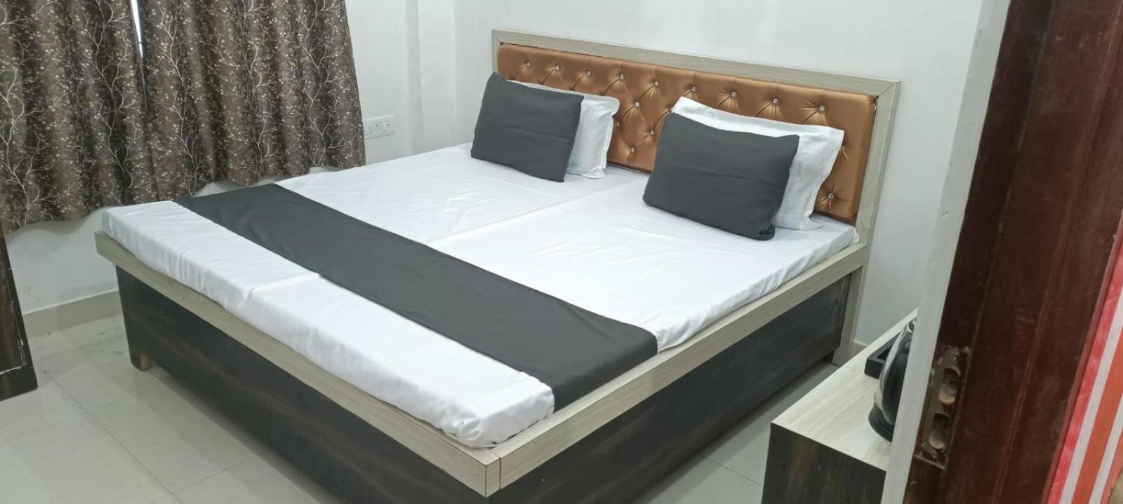 Sneh Bandhan Banquet & Lawn Kanpur Ngoại thất bức ảnh